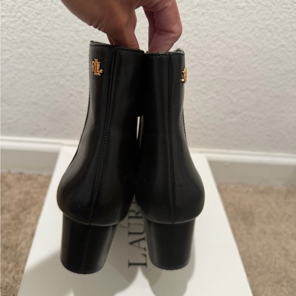 “New” Ralph Lauren Elegant Black Ankle Boots size6 - Picture 4 of 6